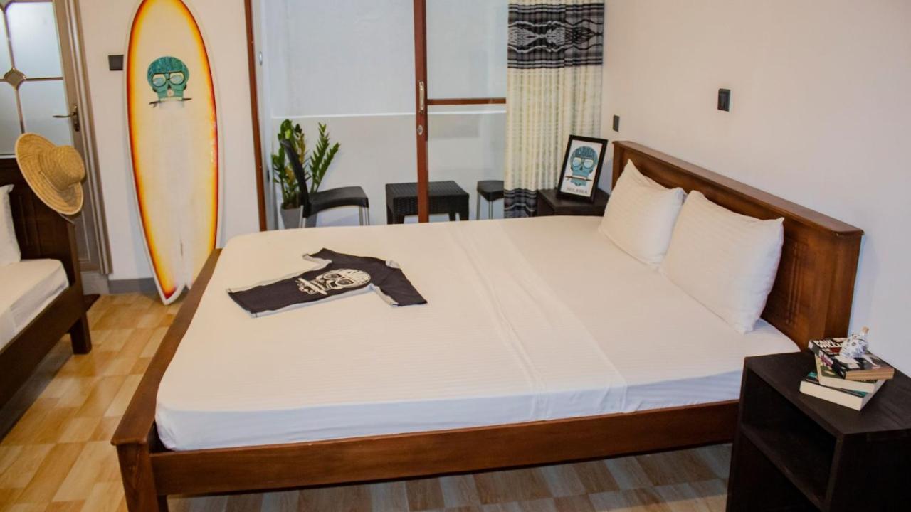 Auberge de jeunesse Surf & Party Weligama Extérieur photo